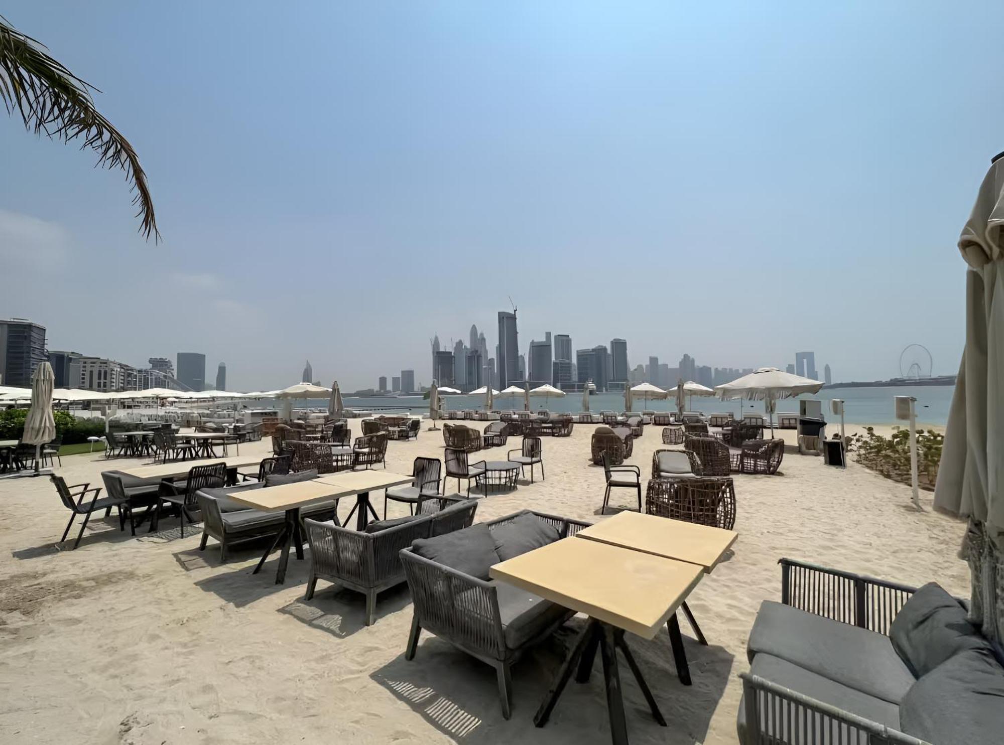 Palm Jumeirah - Private & Free Infinity Pool Дубай
